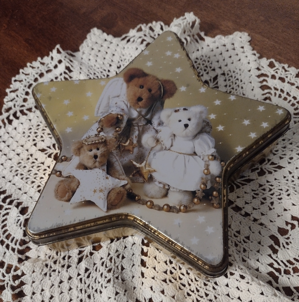 Boyds Bear Vintage Star-Shaped Tin with Teddy Bear Design
